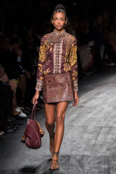 Look 51